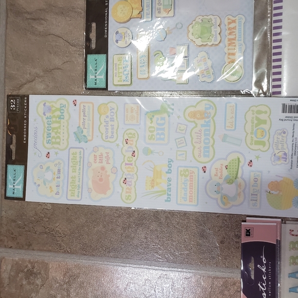 Scrapbook accessories - Picture 9 of 12